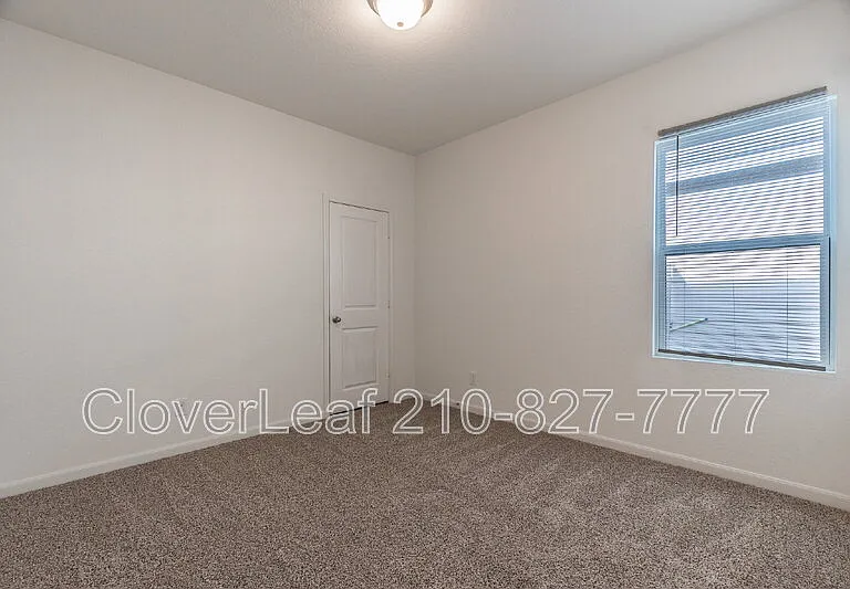 8360 Falcon Mdw — Photo 24