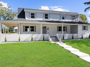 7821 Waterview Dr, Baltimore, MD 21226