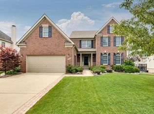 1125 Equestrian Dr, South Lyon, MI