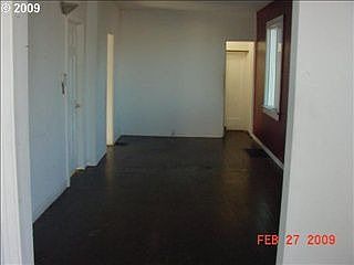 3rd image of 7920 SE Johnson Creek Blvd