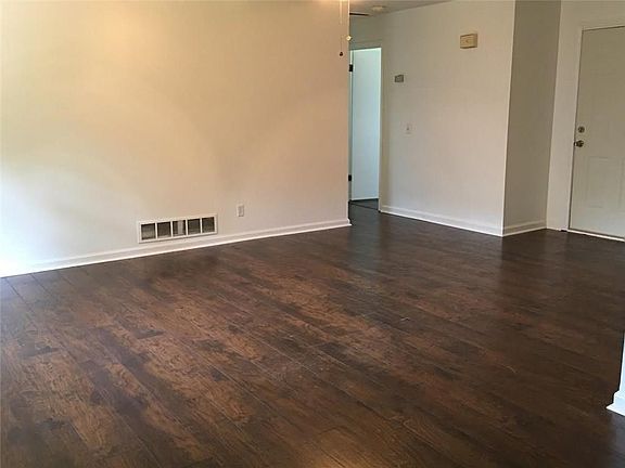 3rd image of 6223 Cherry Ln