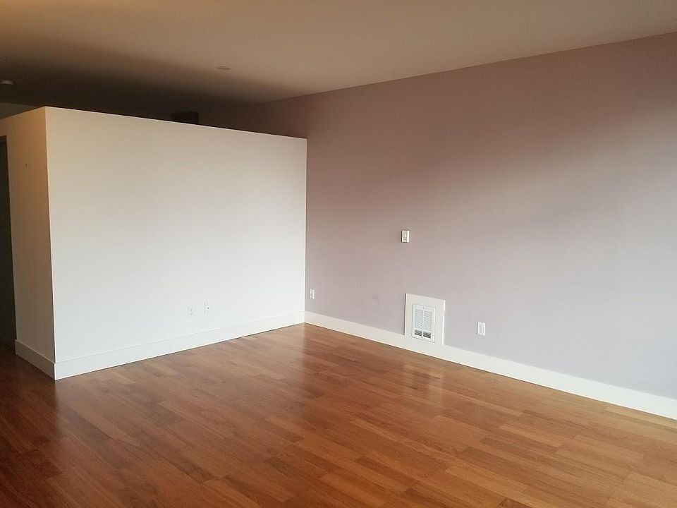609- Unit Living space