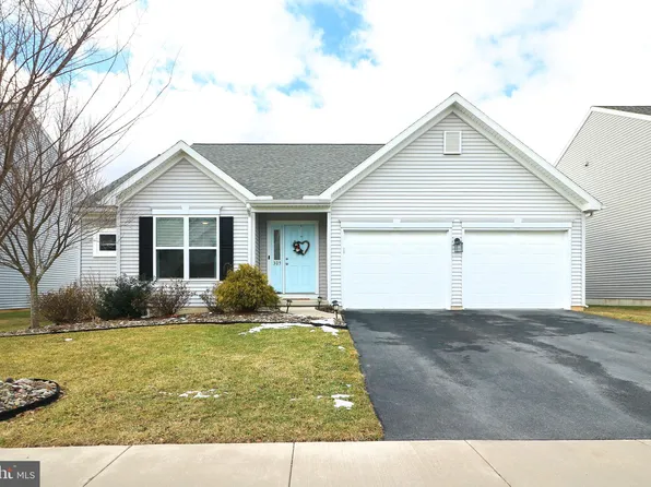 305 Amberleigh Ln, Bellefonte, PA 16823