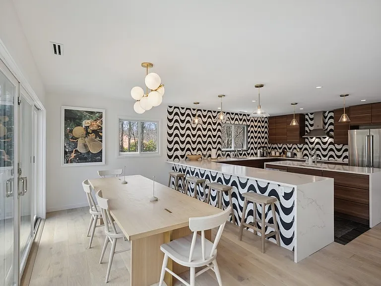 66 Davis Dr — Photo 7