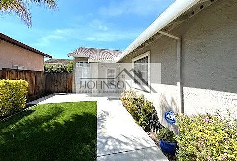76 Mary Ct — Photo 3
