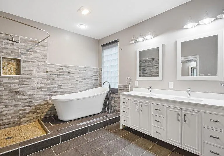 10008 Lachlan Dr — Photo 6