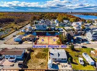 7 Sands Point Rd, Waretown, NJ 08758