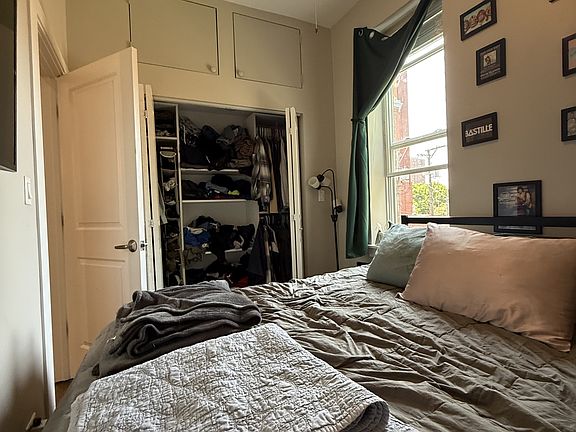 5th image of 734 N Throop St #11562619