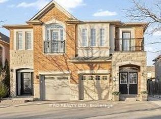 2452 Newcastle Cres, Oakville, ON L6M 4P9