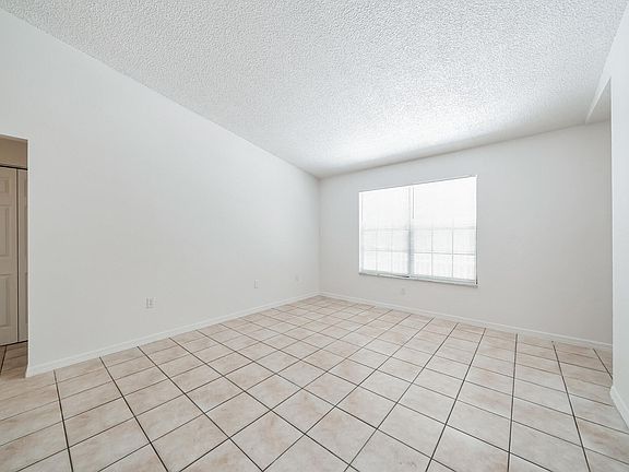 3rd image of 422 Thor Ave SE #312