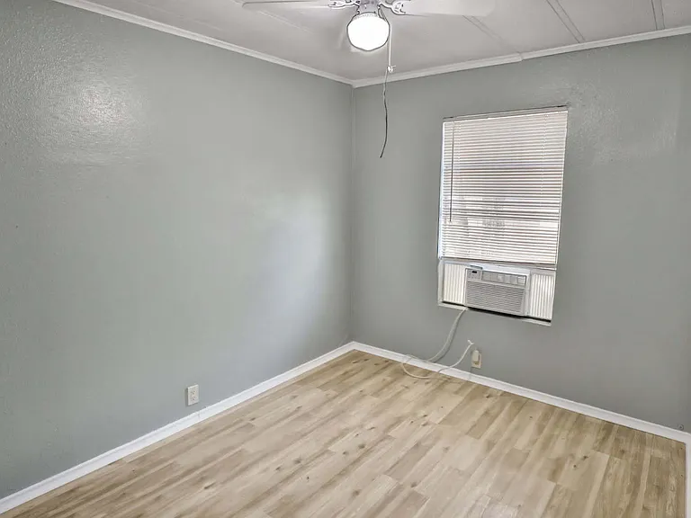 1410 Avant Ave #2 — Photo 8