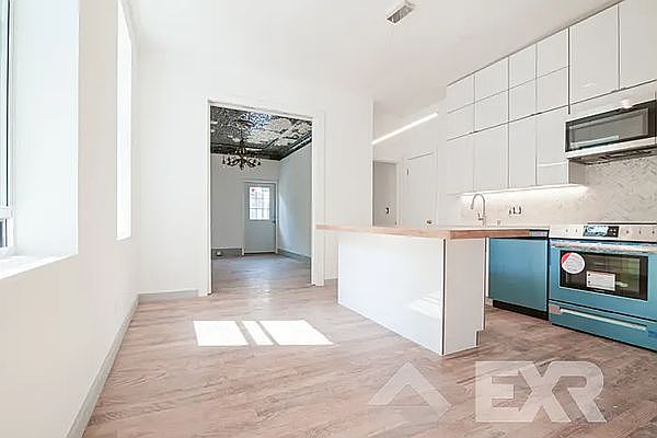 1st image of 88 Saratoga Ave #5