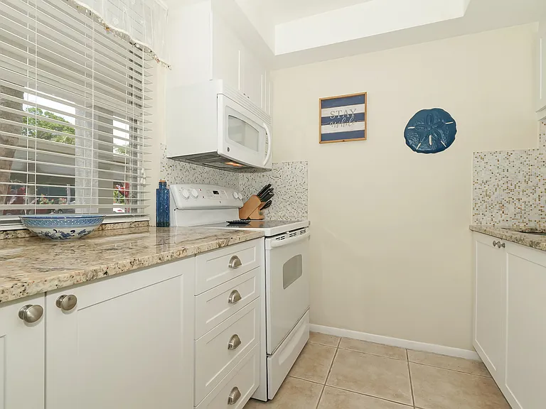 4320 Falmouth Dr #B105 — Photo 101