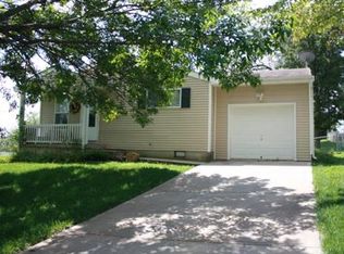13701 Elmwood Ave, Bonner Springs, KS 66012