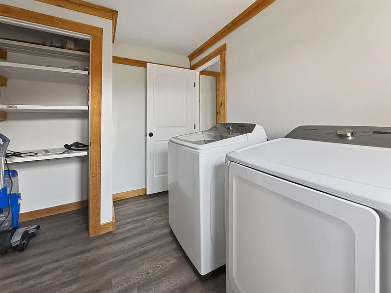 2909 Elderberry Ave — Photo 11