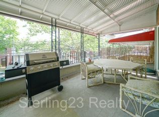 22-28 27th St #2F, Astoria, NY 11105