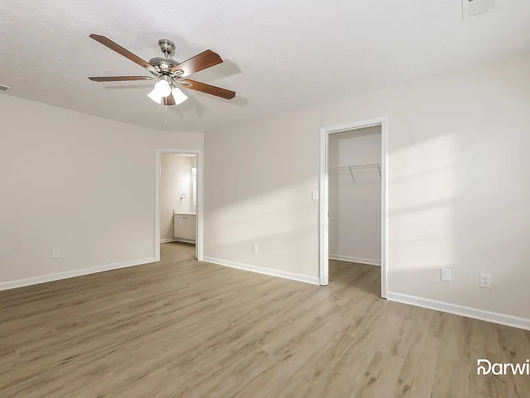 5435 Rock Lake Dr — Photo 6