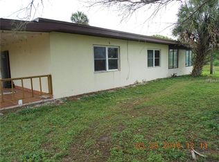 1554 Griffin Rd, Moore Haven, FL 33471