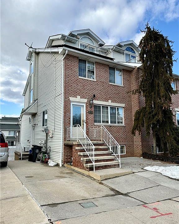1st image of 16 Shale St