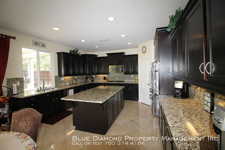1st image of 1002 Tucana Dr