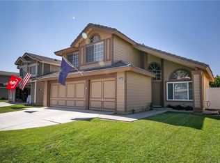 29087 Lake Ridge Ln, Highland, CA 92346