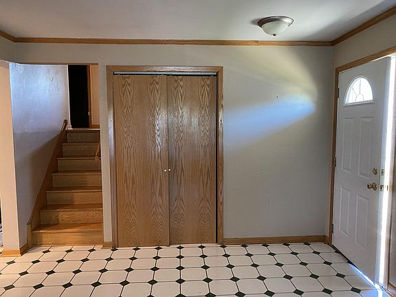 5th image of 9331 S McVicker Ave