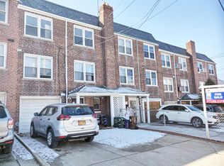 13412 Booth Memorial Ave #1, Flushing, NY 11355