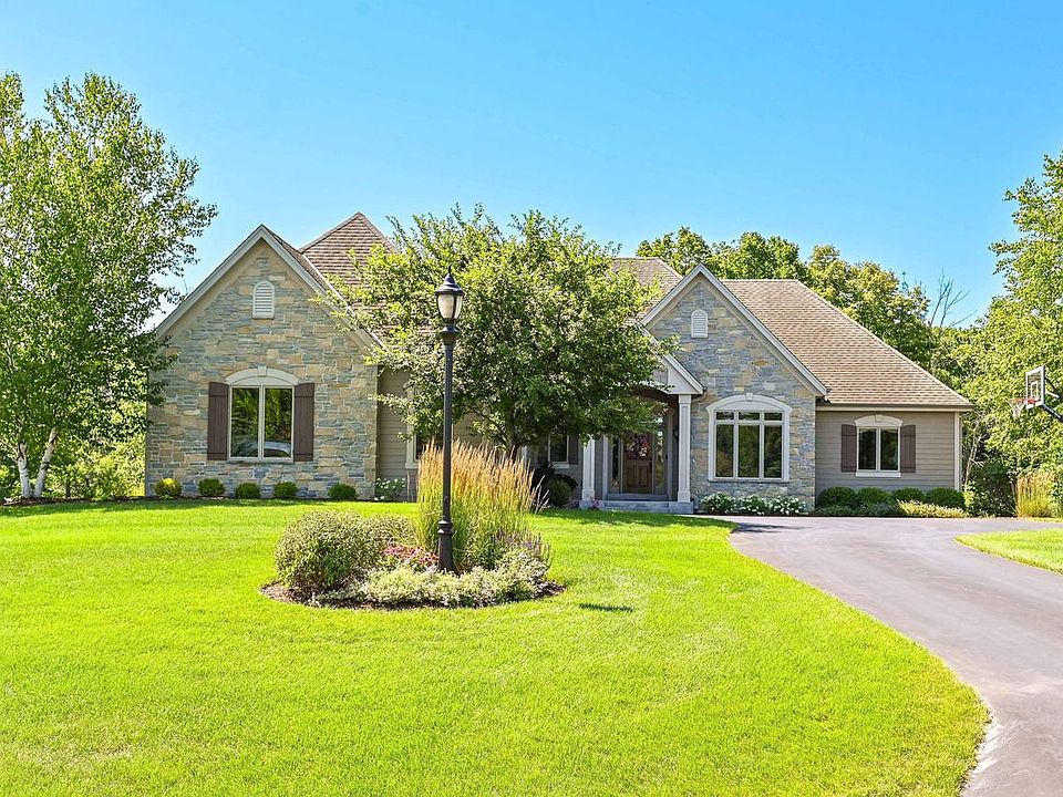 1st image of 1555 Behrens DRIVE