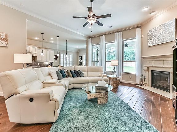5th image of 23311 Hillsview Ln