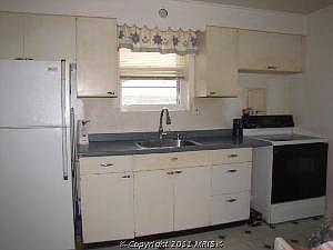 4th image of 16301 Holly Hill Dr