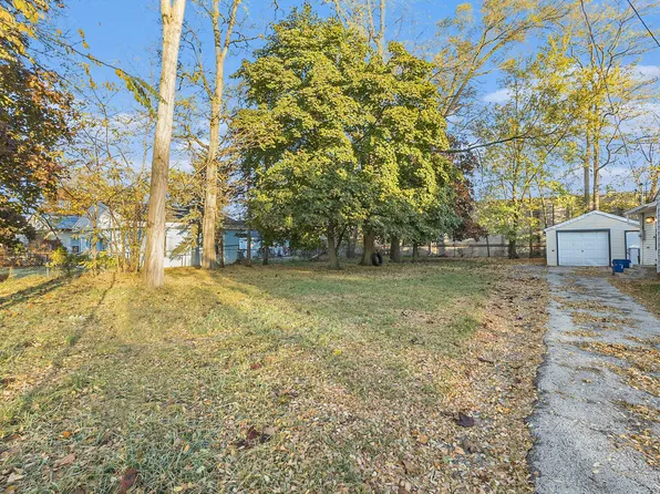 53 Nancy St SE, Kentwood, MI 49548