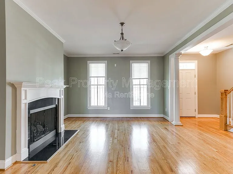 710 N 1st St — Photo 6