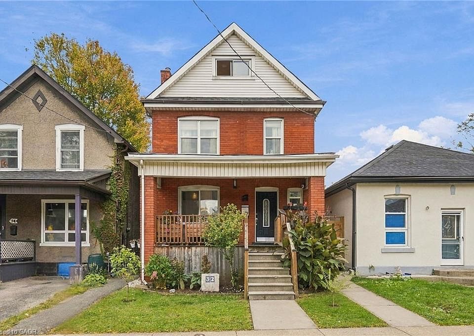 1st image of 32 Oak Ave