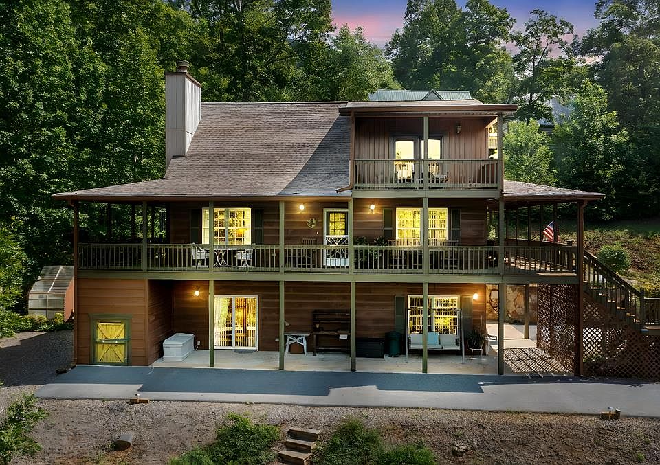 1st image of 731 Gage Dr