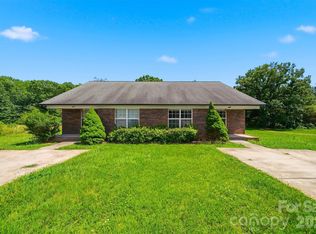820 Horseshoe Lake Rd, Lincolnton, NC 28092