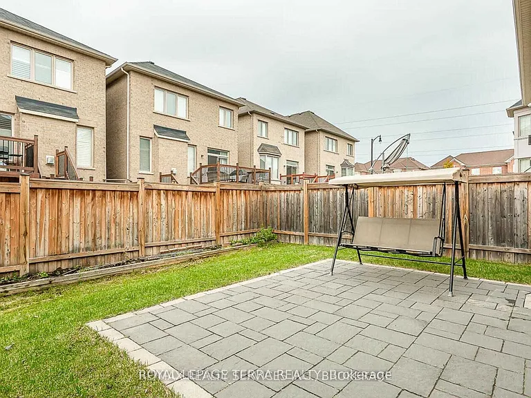 9 Chesterwood Cres — Photo 21