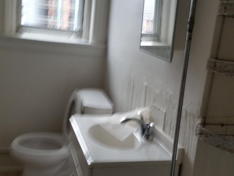 2nd image of 13 Academy St APT 2