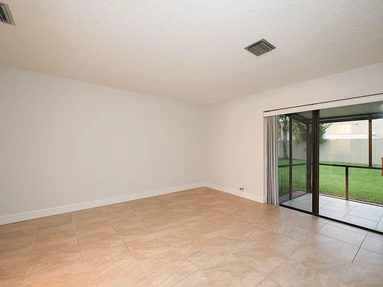 10127 Boca Bnd E #B2 — Photo 22