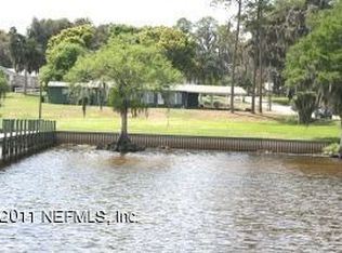 1 Magnolia Ave, Crescent City, FL 32112