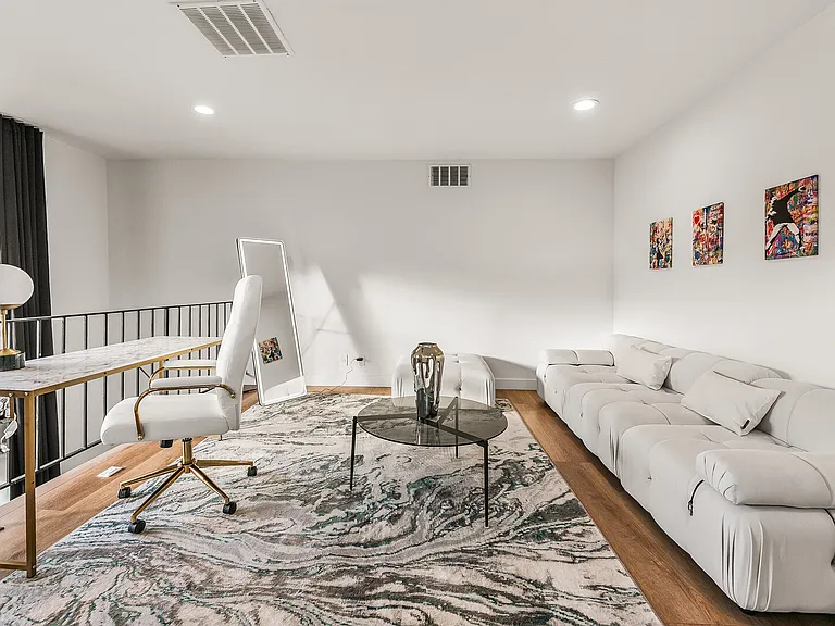 Oak Point Dr — Photo 21