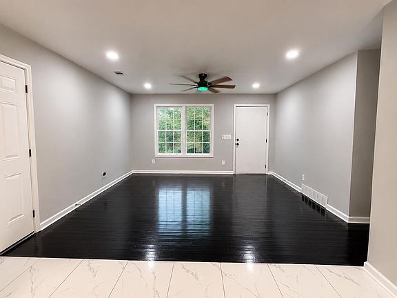 3rd image of 5817 Fairchild Dr