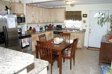 2nd image of 1111 18th St