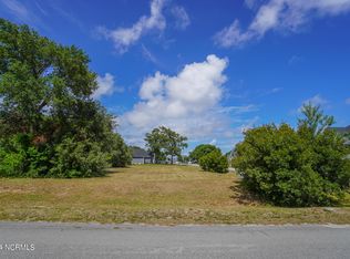 251 Tumbling Brook Ln, Holly Ridge, NC 28445