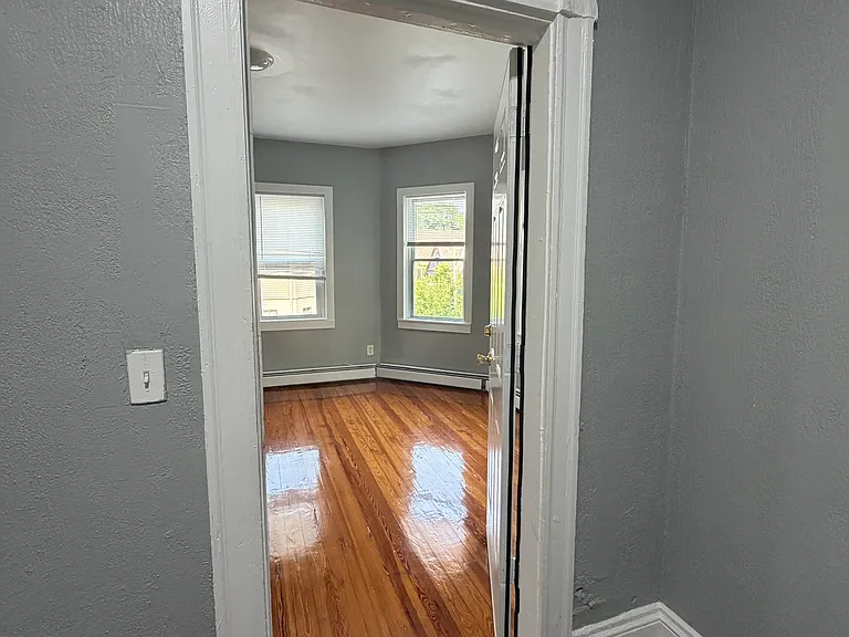 73-75 Moore St #2 — Photo 21