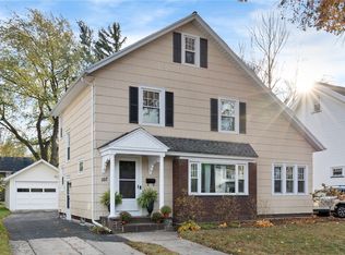 107 Wimbledon Rd, Rochester, NY 14617