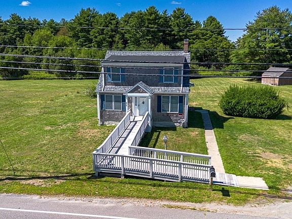 5th image of 576 Faunce Corner Rd