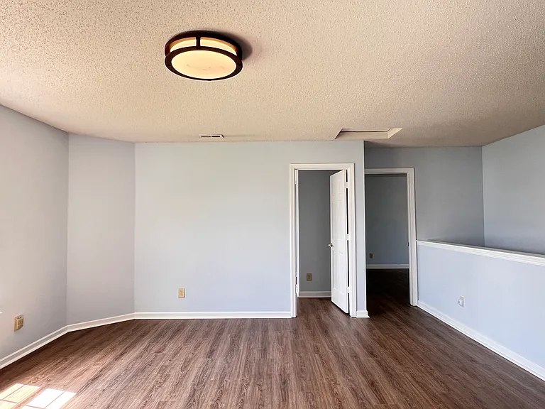 8729 Liberty Mills Dr — Photo 19