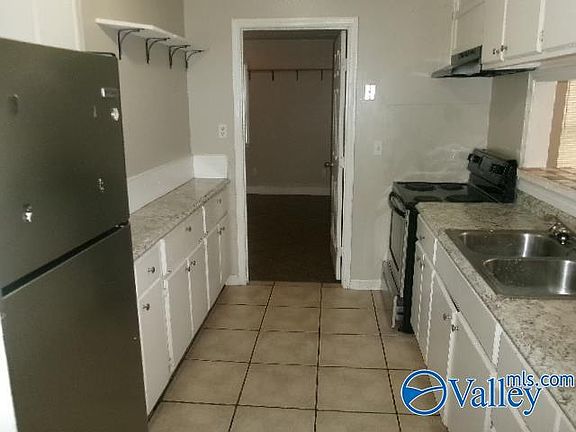 4th image of 106 Greenwood Cir