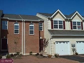 Elegant Brick/Stucco Front