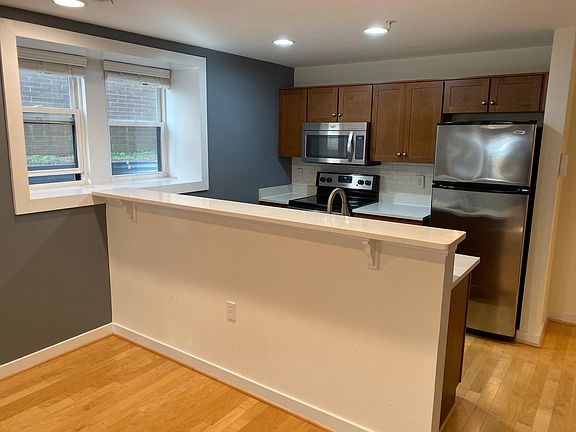 Breakfast bar